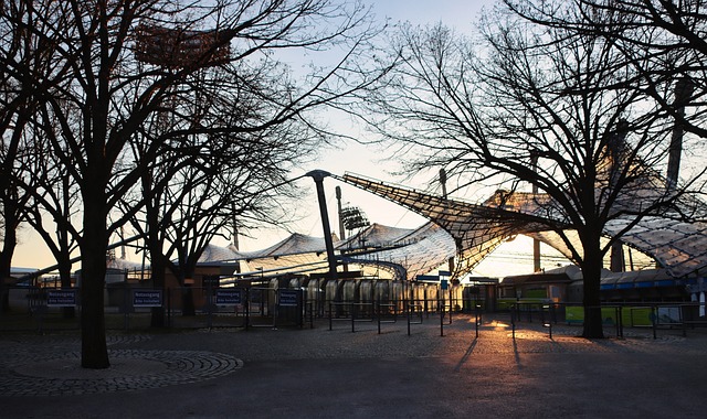 中国著名自 中国著名自